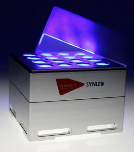 SynLED Parallel Photoreactor Z742680-1EA